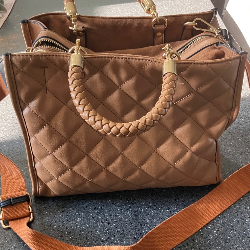 Elegant Steve Madden Tan Quilted Handbag